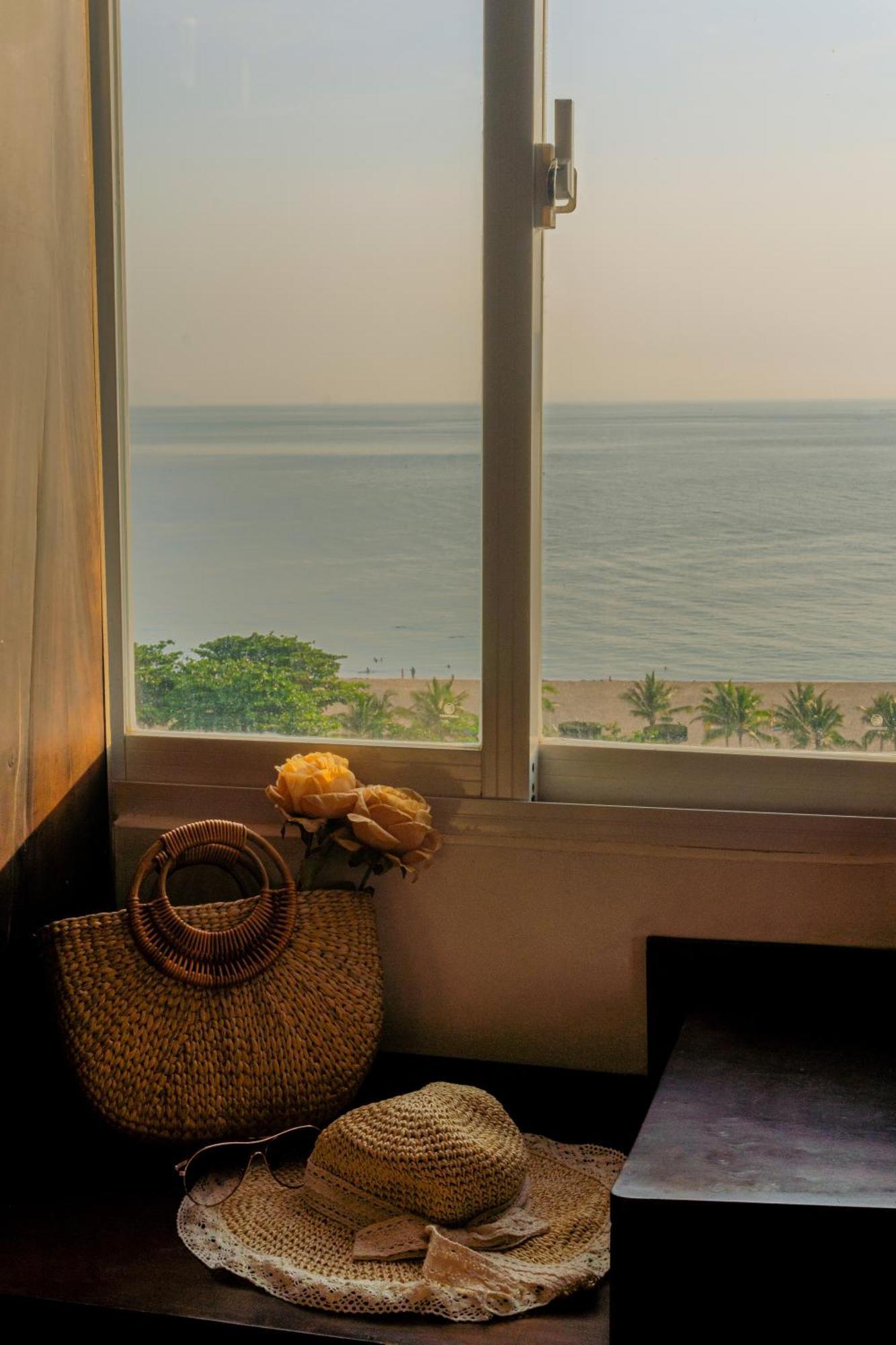 Melyna Hotel Nha Trang Beach Exterior foto